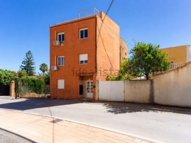 Edificio, San Miguel de Salinas