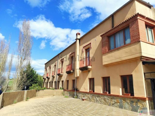 Edificio, Benaojan
