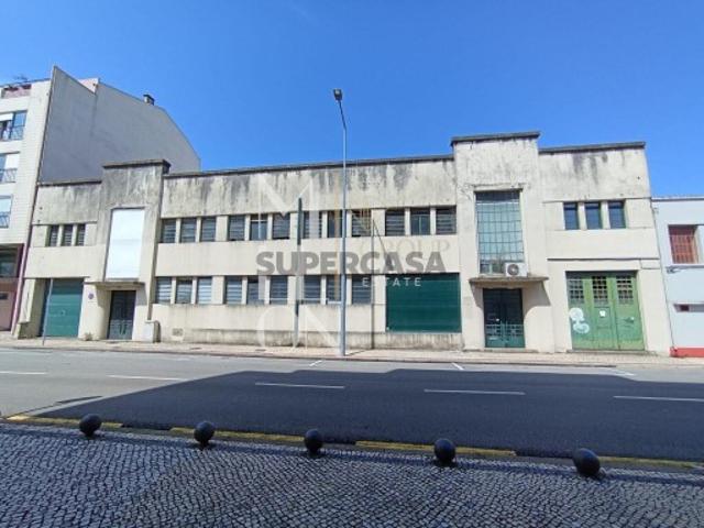 Edifício situado em São João da Madeira