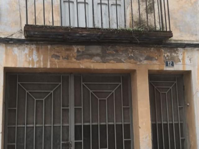 Edificio situado en Caspe
