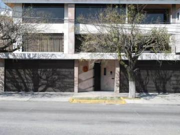 Edificio/Departamentos de 300 m2 Circ. Novelistas cd. Satélite