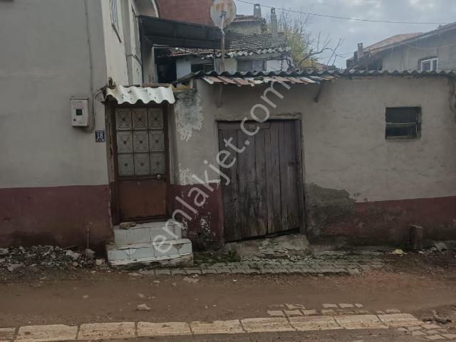 Edincikte Müstakil Yatırımlık Ev