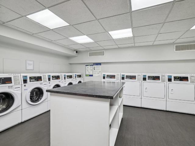 Edinburgh Manor Apartments 1 Bedroom Apartment for Rent at 640 Guelph Line, Burlington, ON L7R 3M9 Brant
