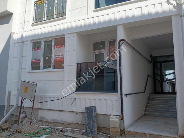 Edirne Merkez Meydan Mah'de, Otoparklı Sıfır Kiralık 2+1 Daire!