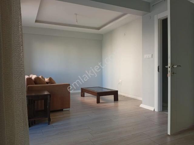 Edirne Merkez Ayçiçeği Kavşağı Yanında Kiralık 1+1 Eşyalı Daire