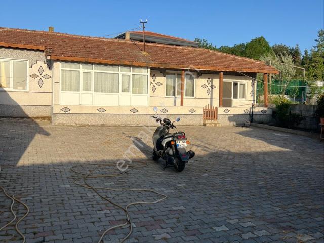 Edirne Merkez Sazlıdere Köyü Satılık Köy Evi Ve Arsası