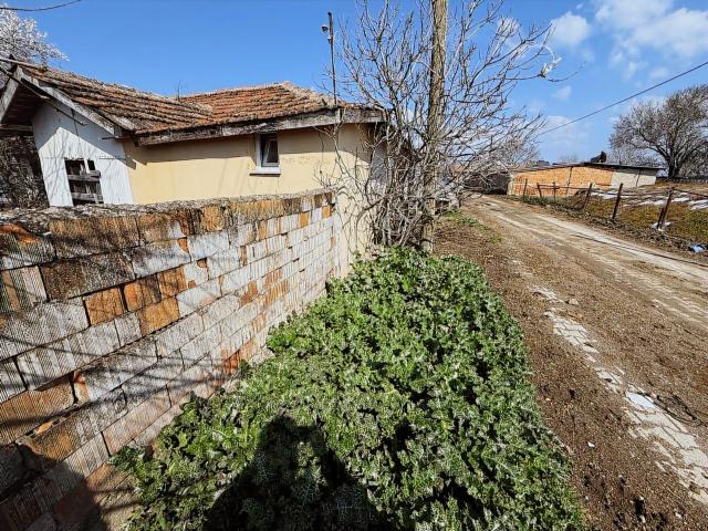 Edirne Merkeze Yakın Avarız Köyünde Satılık Bahçeli Müstakil Ev