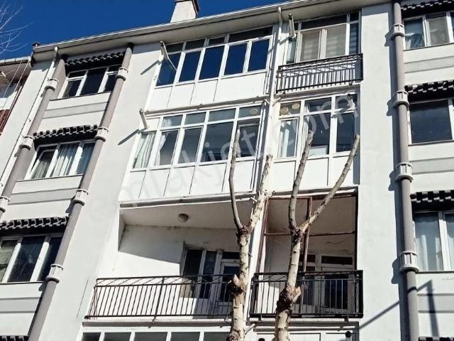 Edirne Uzunkaldırım Caddesinde Satılık Geniş 2+1 Daire
