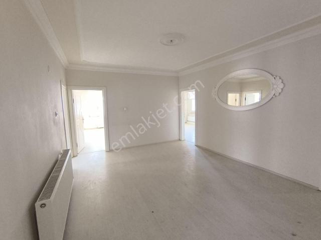 Edis Emlak'tan Bafra Altınkayada Satılık 4+1 218 M² Daireler