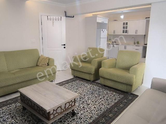 Edis Emlak'tan Satılık Bafra İshaklıda 2+1 3 Yaşında Daire