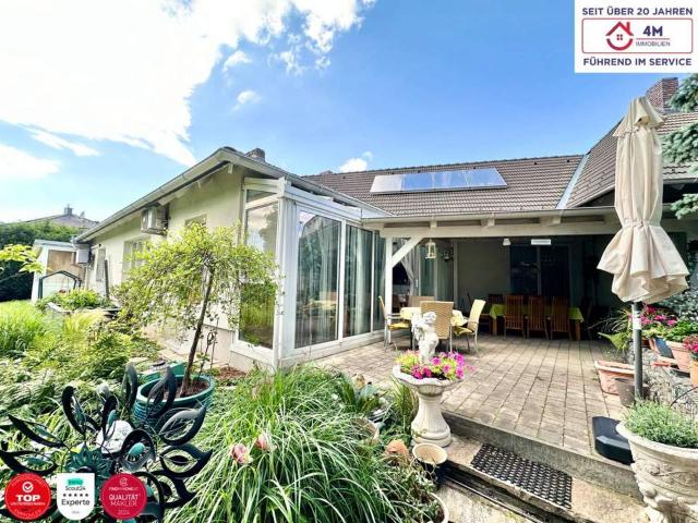 Edles Anwesen mit 400m2 Wohnfläche und über 1800m2 Grundfläche + Pool direkt in Perchtoldsdorf mit vielen Möglichkeiten! Luxusimmobilie!