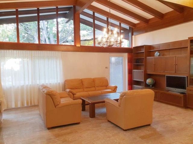 Edler Bungalow mit Keller + Garage in Top Lage!