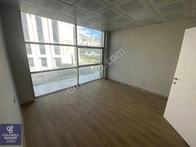 Edremit Adliye Yanı Özmen İş Merkezinde Kiralık Ofisler