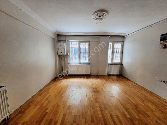Edremit Cumhuriyet Mah.de Üçgenpark Doğalgazlı 2+1 Daire