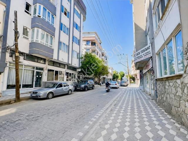Edremit Tuzcumurat Mahallesinde Eşyalı Kiralık Daire