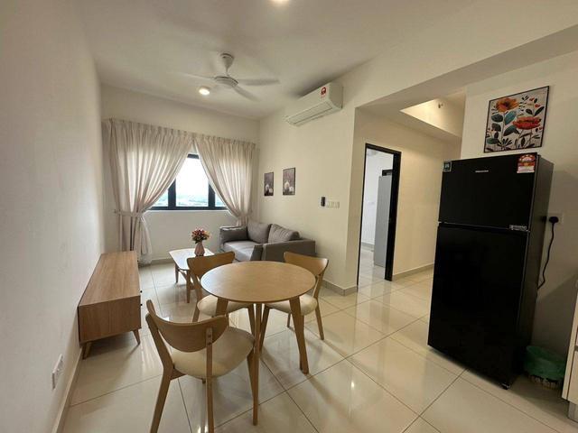 Edusentral Setia Alam Fully Furnished 2 Bedroom Ready for Rent