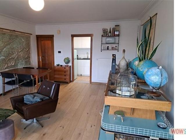 Een gunstig gelegen appartement met terras en lift
