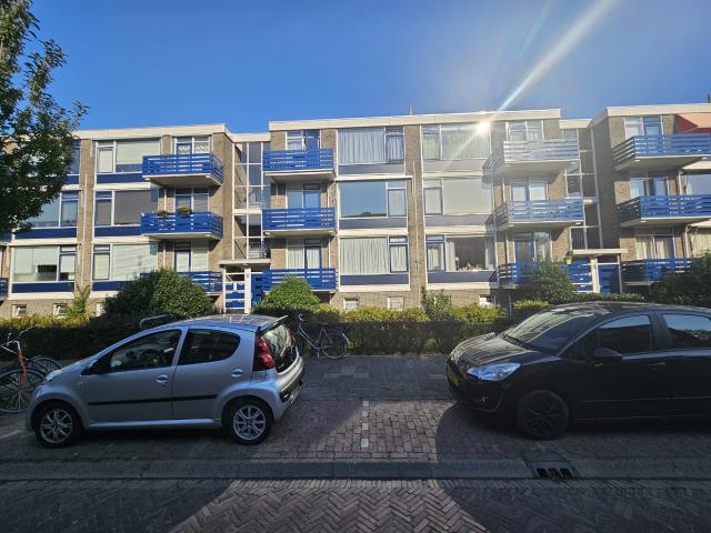 Een leuke kamer met privé balkon beschikbaar!