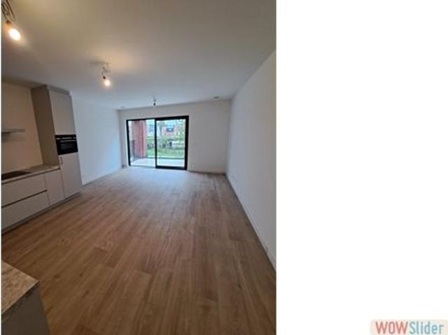Een mooi afgewerkt nieuwbouwappartement met terras, lift en ondergronds autostaanplaats