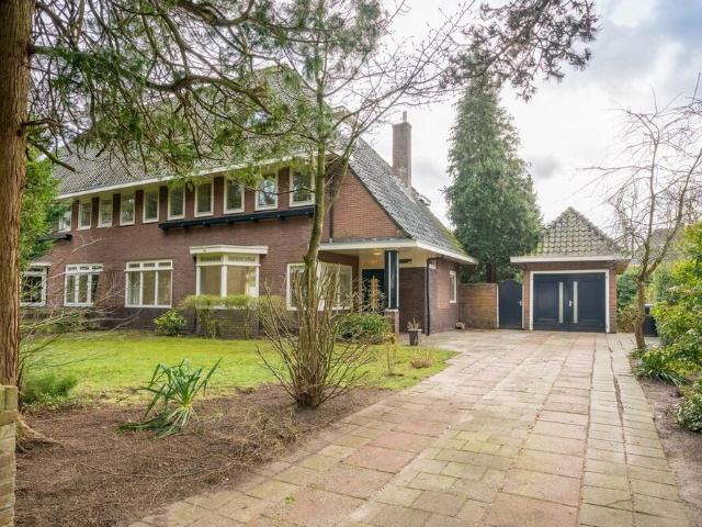 Eengezinswoning, 2 onder 1 kapwoning te huur in Naarden