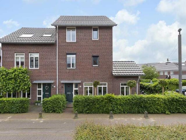 Eengezinswoning, 2 onder 1 kapwoning te huur in Arnhem