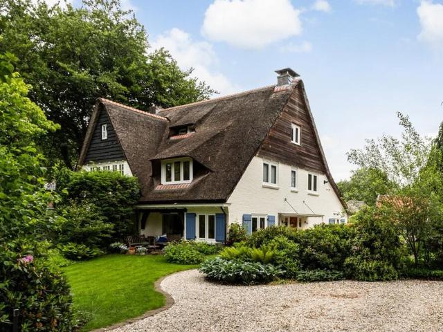 Eengezinswoning, 2 onder 1 kapwoning te huur in Baarn