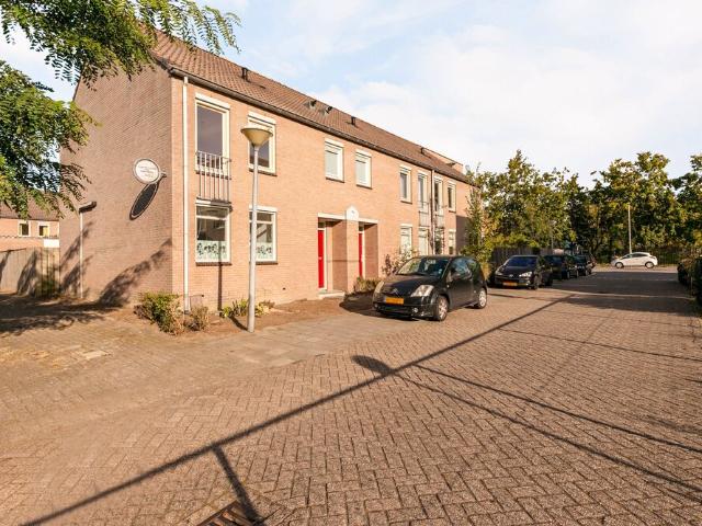 Eengezinswoning, 2 onder 1 kapwoning te huur in Eindhoven