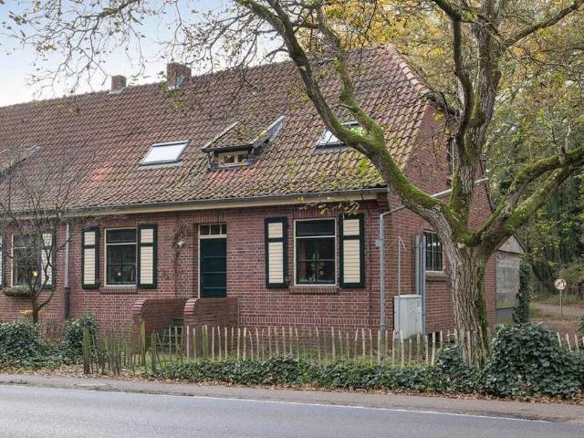 Eengezinswoning, 2 onder 1 kapwoning te huur in Getelo