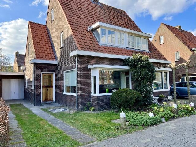 Eengezinswoning, 2 onder 1 kapwoning te huur in Heemskerk