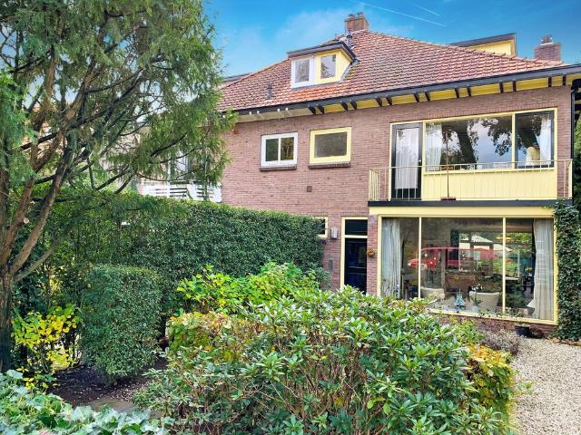 Eengezinswoning, 2 onder 1 kapwoning te huur in Hilversum
