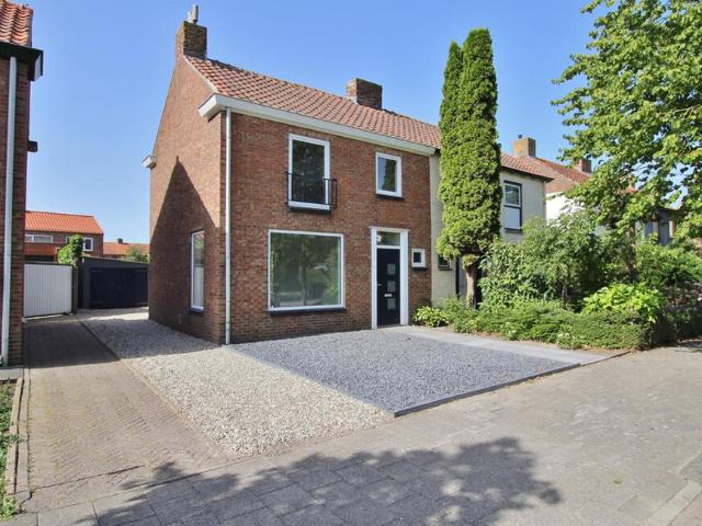 Eengezinswoning, 2 onder 1 kapwoning te huur in Sas van Gent