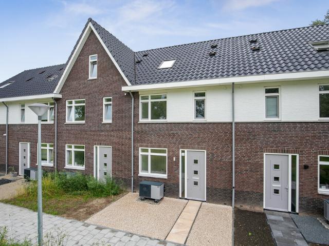 Eengezinswoning, geschakelde woning te huur in Giesbeek