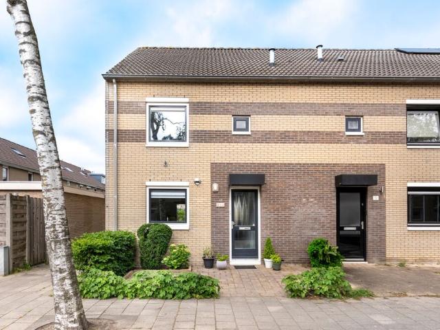 Eengezinswoning, eindwoning te huur in Nieuwegein