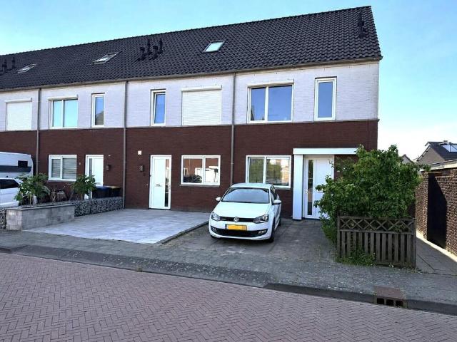 Eengezinswoning, eindwoning te huur in Bunschoten Spakenburg
