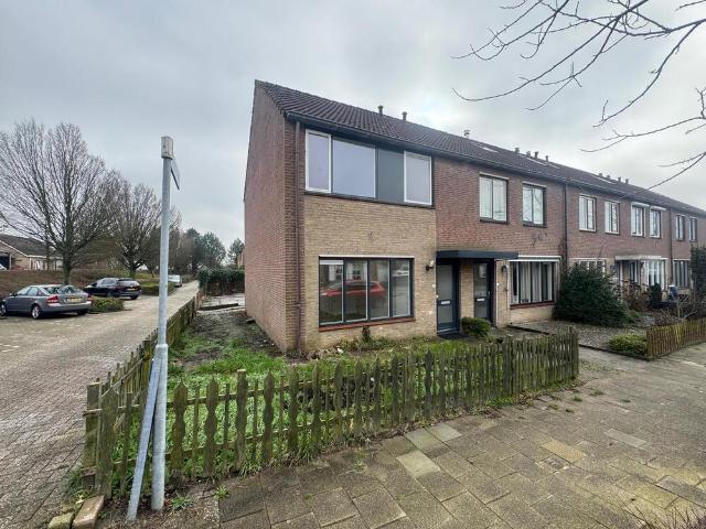 Eengezinswoning, hoekwoning te huur in Dirksland