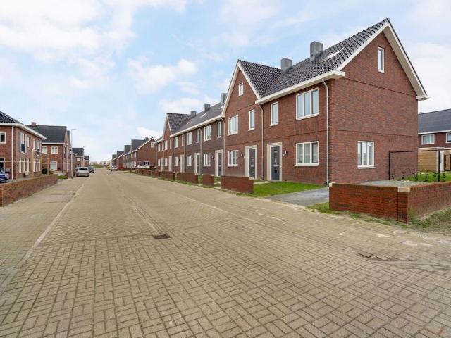 Eengezinswoning, hoekwoning te huur in Emmen