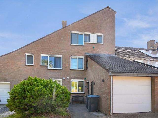 Eengezinswoning, hoekwoning te huur in Hellevoetsluis