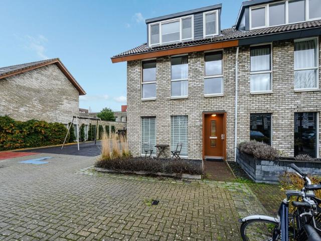 Eengezinswoning, hoekwoning te huur in Hoofddorp