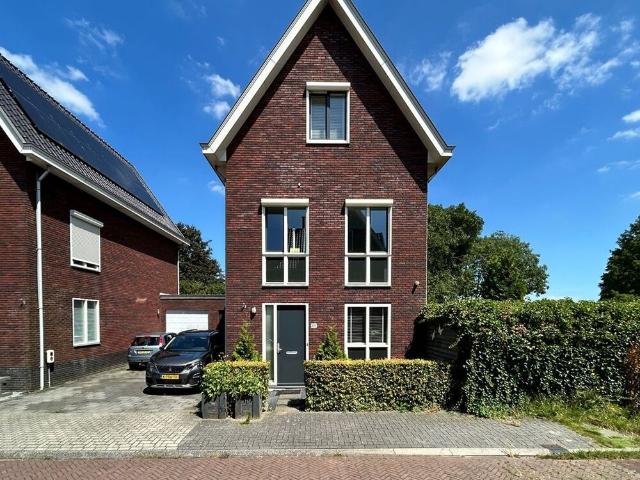 Eengezinswoning, hoekwoning te huur in Kudelstaart