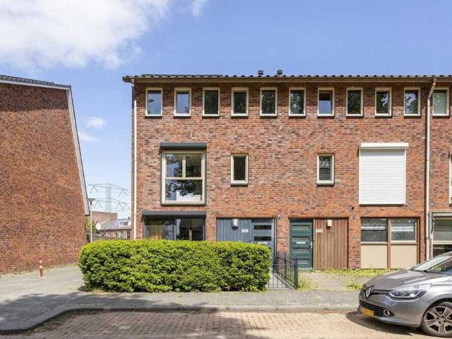 Eengezinswoning, hoekwoning te huur in Rotterdam