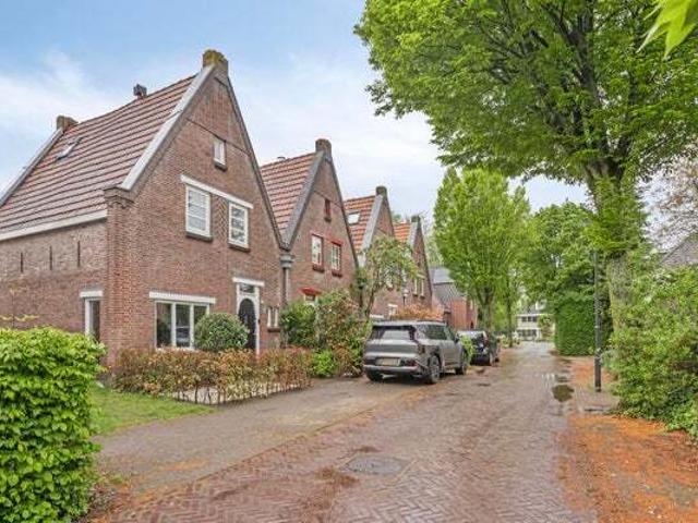 Eengezinswoning, hoekwoning te huur in Vught