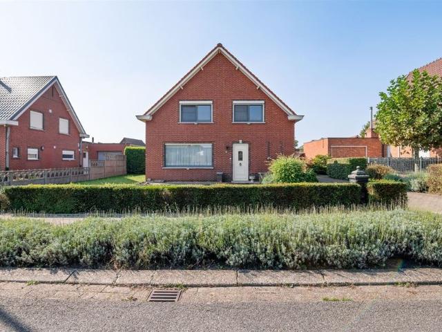 Eengezinswoning te koop voor 265000 euro met 4 slaapkamers