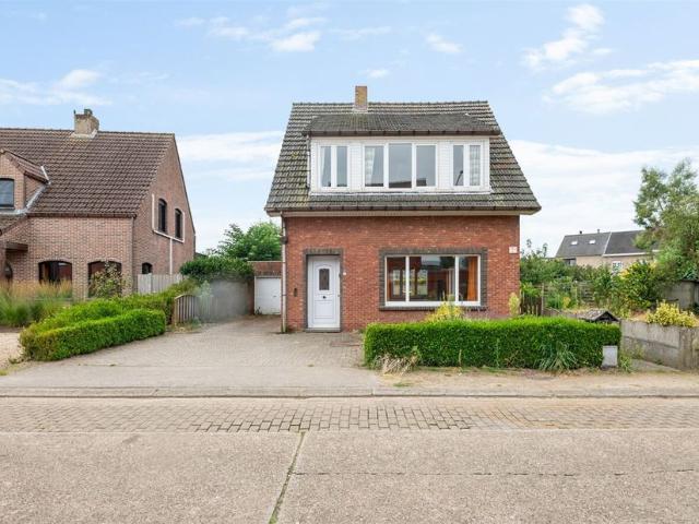 Eengezinswoning te koop voor 289000 euro met 3 slaapkamers