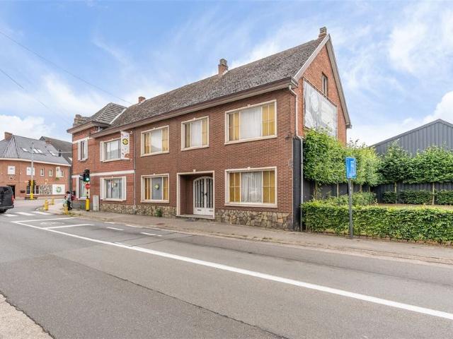 Eengezinswoning te koop voor 295000 euro met 4 slaapkamers