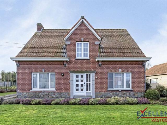 Eengezinswoning te koop voor 349000 euro met 4 slaapkamers