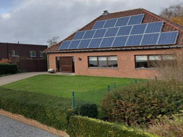 Eengezinswoning te koop voor 375000 euro met 2 slaapkamers