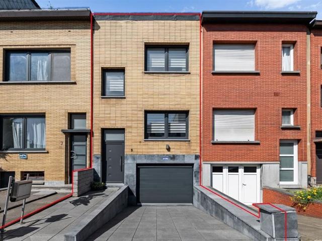 Eengezinswoning te koop voor 375000 euro met 3 slaapkamers