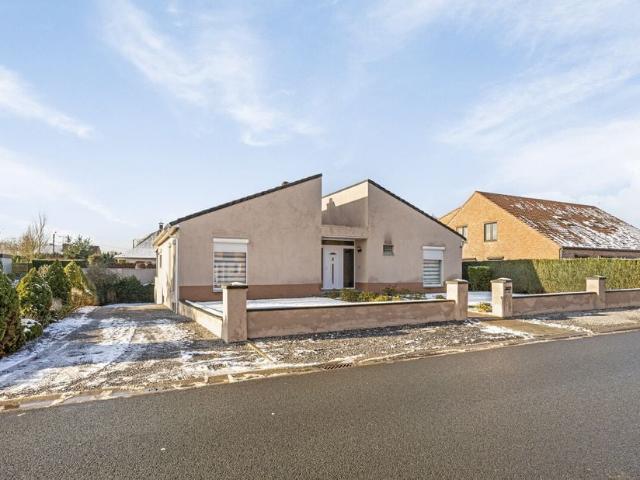 Eengezinswoning te koop voor 399000 euro met 4 slaapkamers