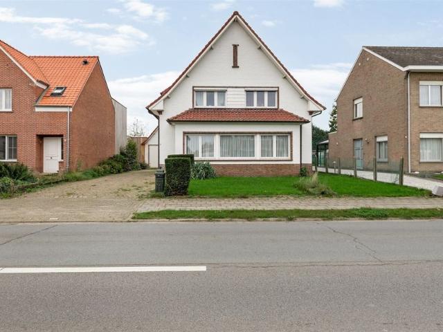 Eengezinswoning te koop voor 399000 euro met 4 slaapkamers