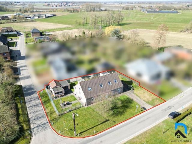 Eengezinswoning te koop voor 399000 euro met 5 slaapkamers